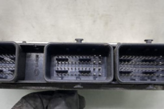 Calculateur moteur RENAULT MEGANE 2