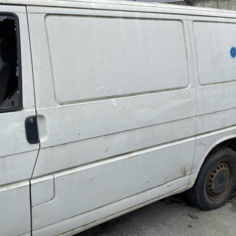 Optique avant secondaire gauche (feux)(clignotant) VOLKSWAGEN TRANSPORTER 4 Photo n°9