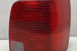 Feu arriere principal droit (feux) VOLKSWAGEN PASSAT 4 Photo n°1