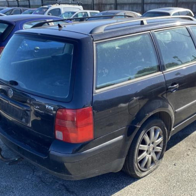 Feu arriere principal gauche (feux) VOLKSWAGEN PASSAT 4 Photo n°6