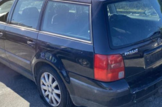 Feu arriere principal droit (feux) VOLKSWAGEN PASSAT 4