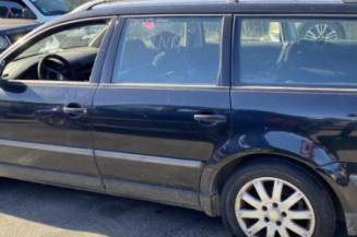 Feu arriere principal droit (feux) VOLKSWAGEN PASSAT 4