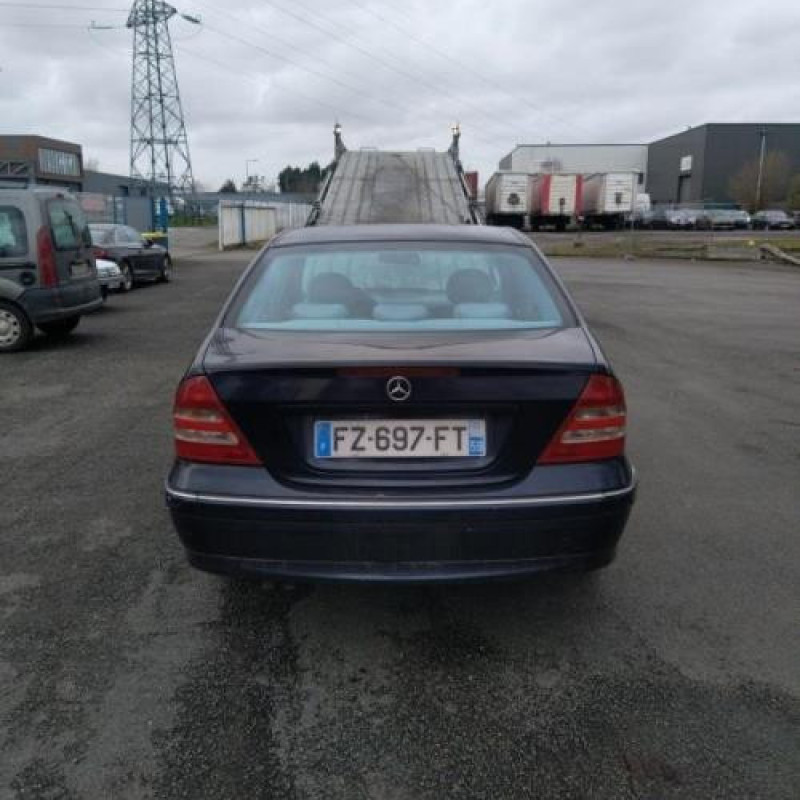 Feu arriere principal droit (feux) MERCEDES CLASSE C 203 Photo n°6