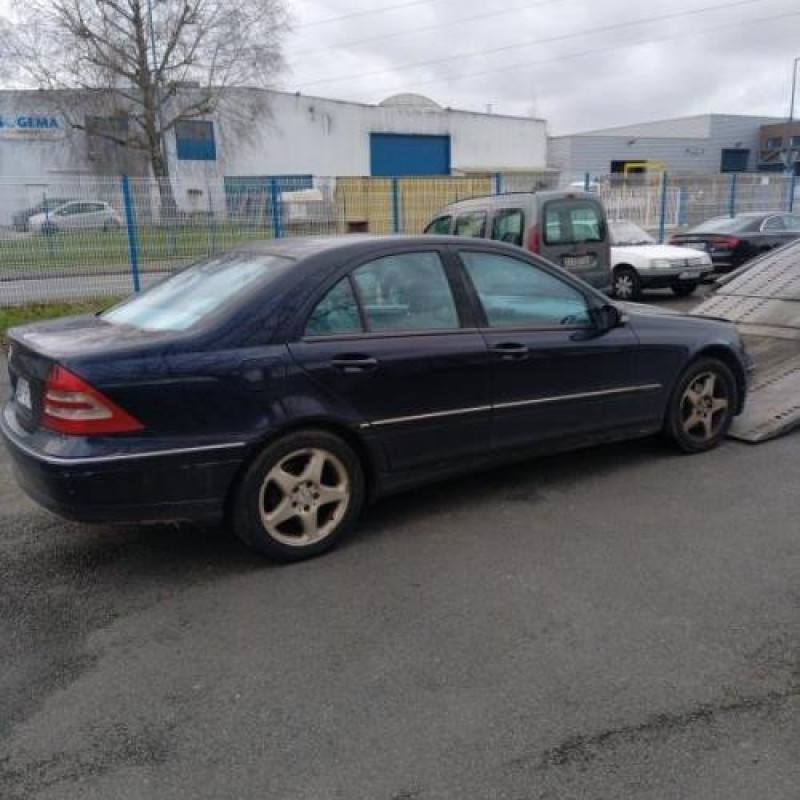Feu arriere principal droit (feux) MERCEDES CLASSE C 203 Photo n°7