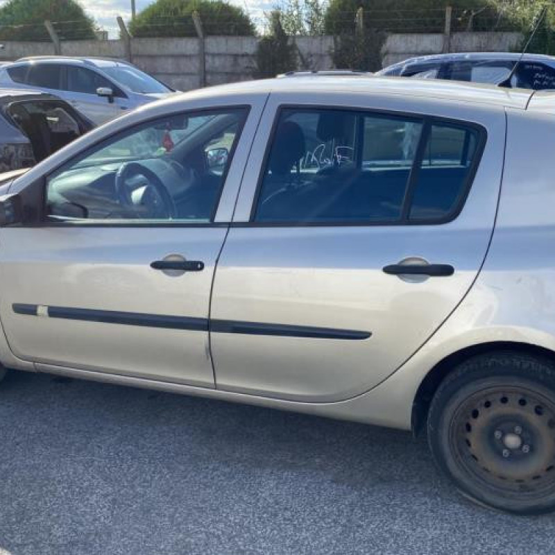 Fermeture de capot RENAULT CLIO 3 Photo n°20