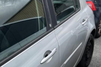 Calculateur moteur RENAULT CLIO 3