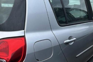 Calculateur moteur RENAULT CLIO 3