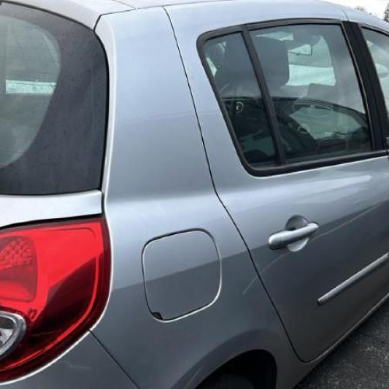Calculateur RENAULT CLIO 3 Photo n°11