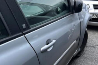 Calculateur moteur RENAULT CLIO 3