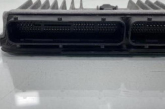 Calculateur moteur TOYOTA YARIS 3