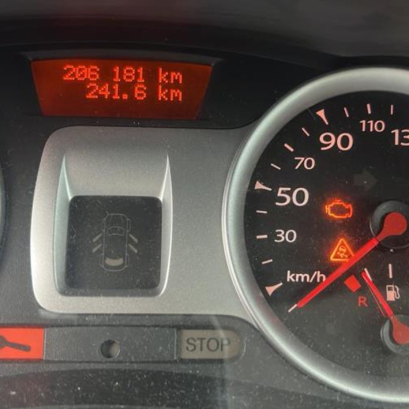 Calculateur RENAULT CLIO 3 Photo n°17