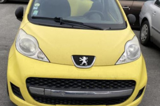 Calculateur moteur PEUGEOT 107