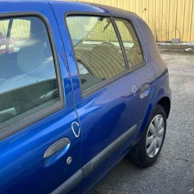 Calculateur RENAULT CLIO 2 CAMPUS Photo n°9
