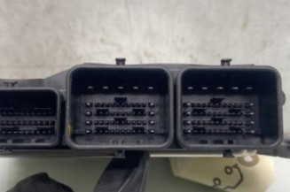 Calculateur moteur PEUGEOT 308 1