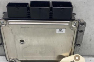 Calculateur moteur PEUGEOT 308 1