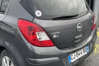 Calculateur moteur OPEL CORSA D