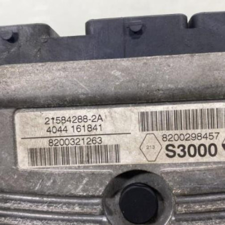 Calculateur moteur RENAULT MEGANE 2