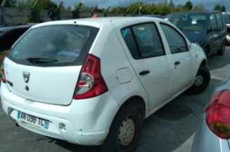 Calculateur moteur DACIA SANDERO 1