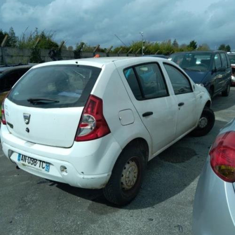Calculateur DACIA SANDERO 1 Photo n°8