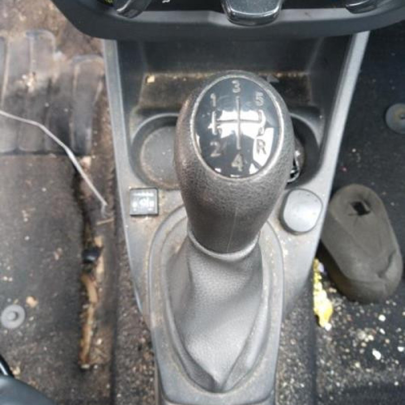 Calculateur DACIA SANDERO 1 Photo n°13