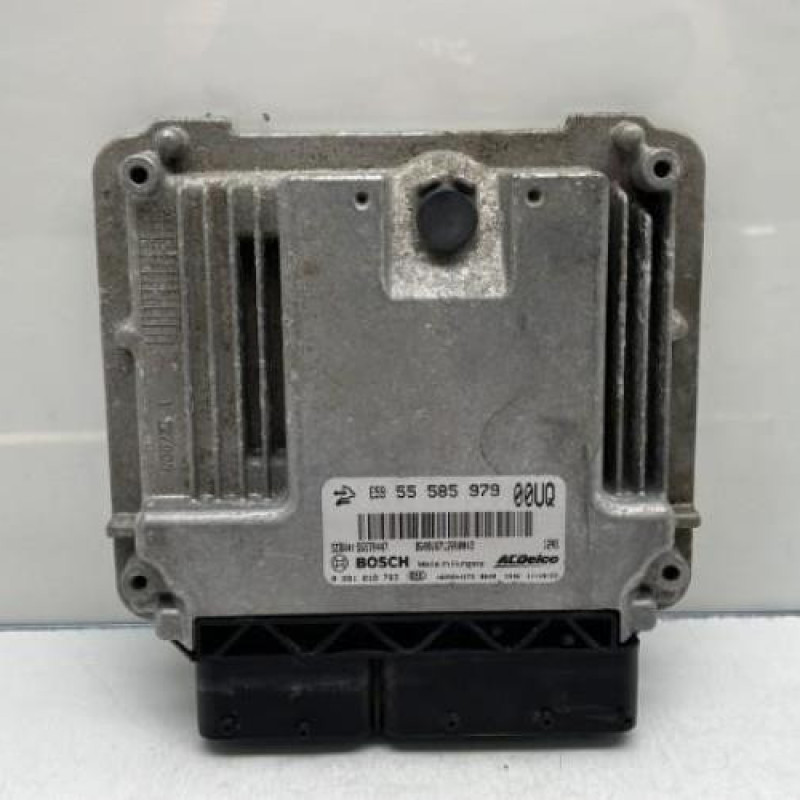 Calculateur OPEL CORSA D Photo n°1