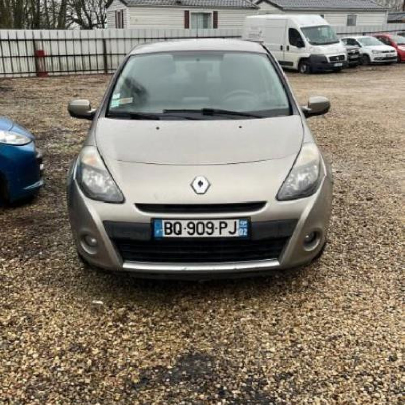 Calculateur RENAULT CLIO 3 Photo n°4