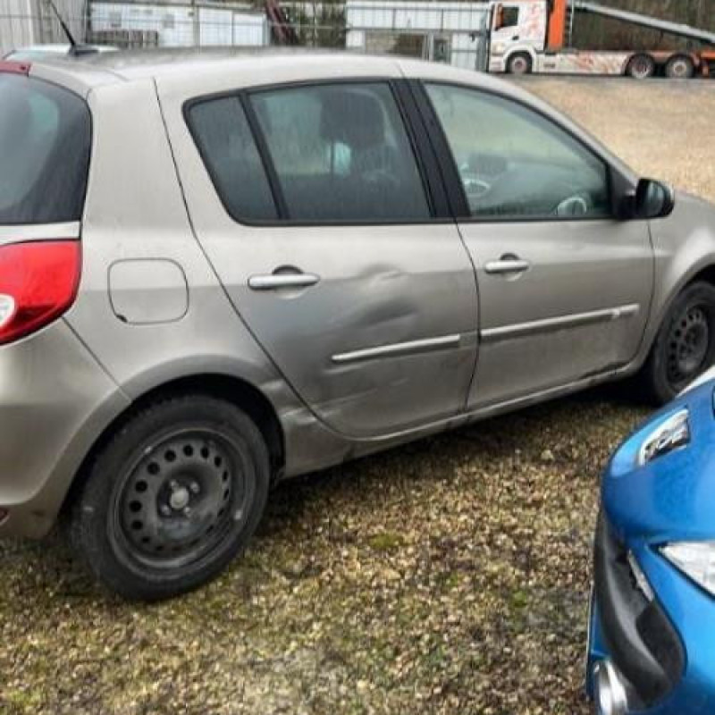 Calculateur RENAULT CLIO 3 Photo n°6