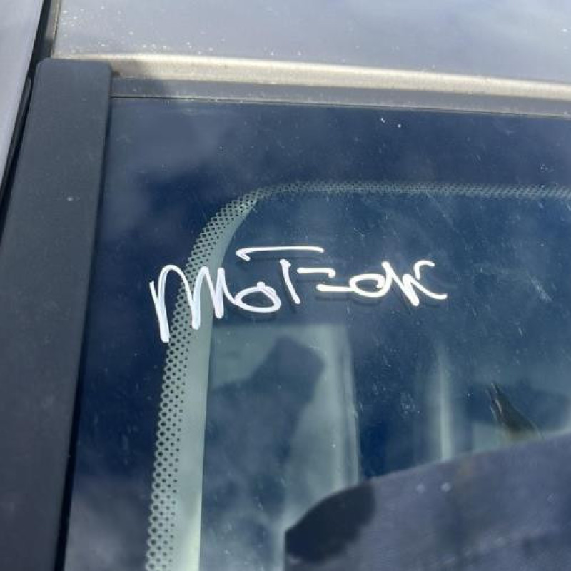 Calculateur RENAULT CLIO 3 Photo n°15