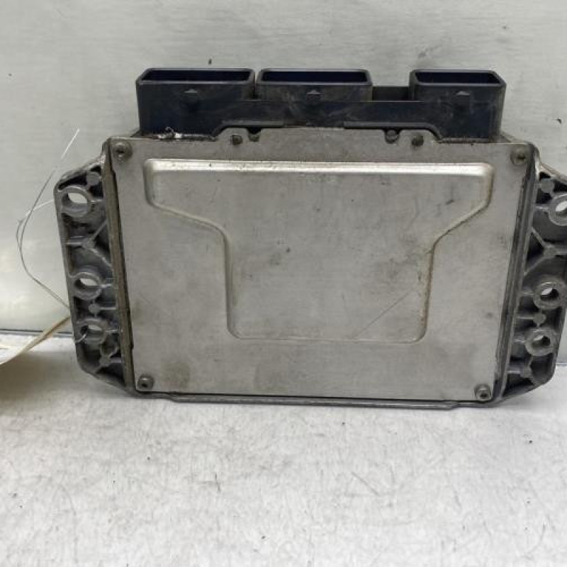 Calculateur RENAULT MEGANE 2 Photo n°5