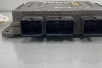 Calculateur moteur PEUGEOT 307