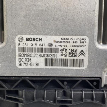 Calculateur moteur PEUGEOT 308 1