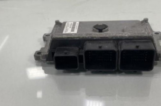 Calculateur moteur PEUGEOT 208 1