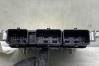 Calculateur moteur PEUGEOT 407