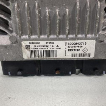 Calculateur moteur RENAULT CLIO 3