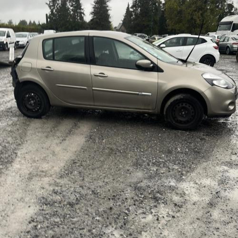 Calculateur RENAULT CLIO 3 Photo n°5