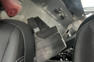 Calculateur moteur RENAULT CLIO 3