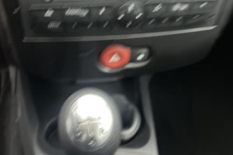 Calculateur moteur RENAULT CLIO 3