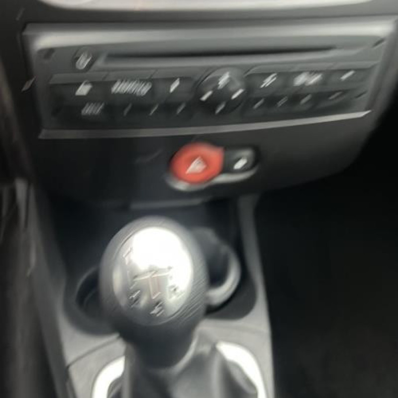 Calculateur RENAULT CLIO 3 Photo n°12