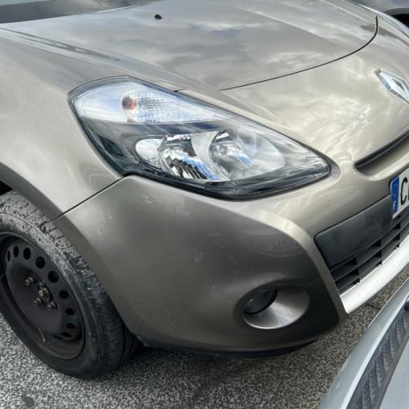 Calculateur RENAULT CLIO 3 Photo n°19
