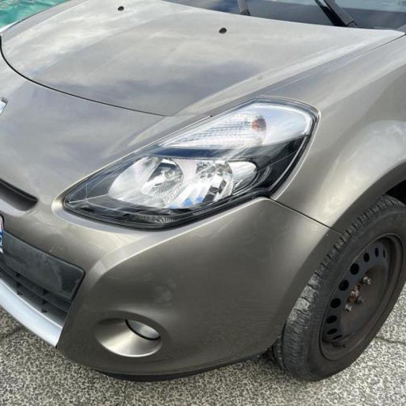 Calculateur RENAULT CLIO 3 Photo n°20