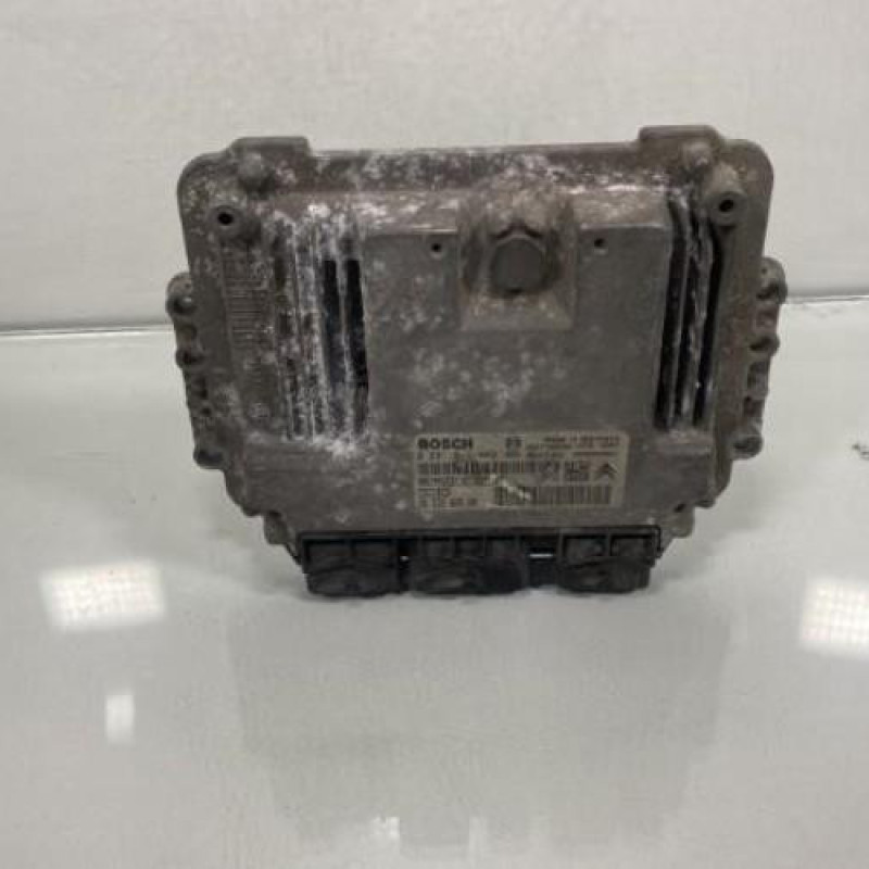 Calculateur PEUGEOT 206 Photo n°1