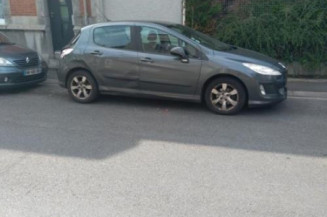 Calculateur moteur PEUGEOT 308 1