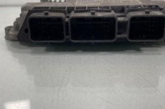 Calculateur moteur PEUGEOT 206