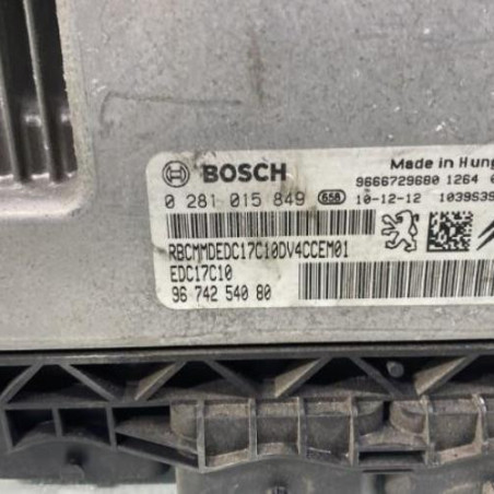 Calculateur moteur PEUGEOT 207
