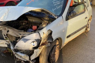 Calculateur moteur RENAULT CLIO 2