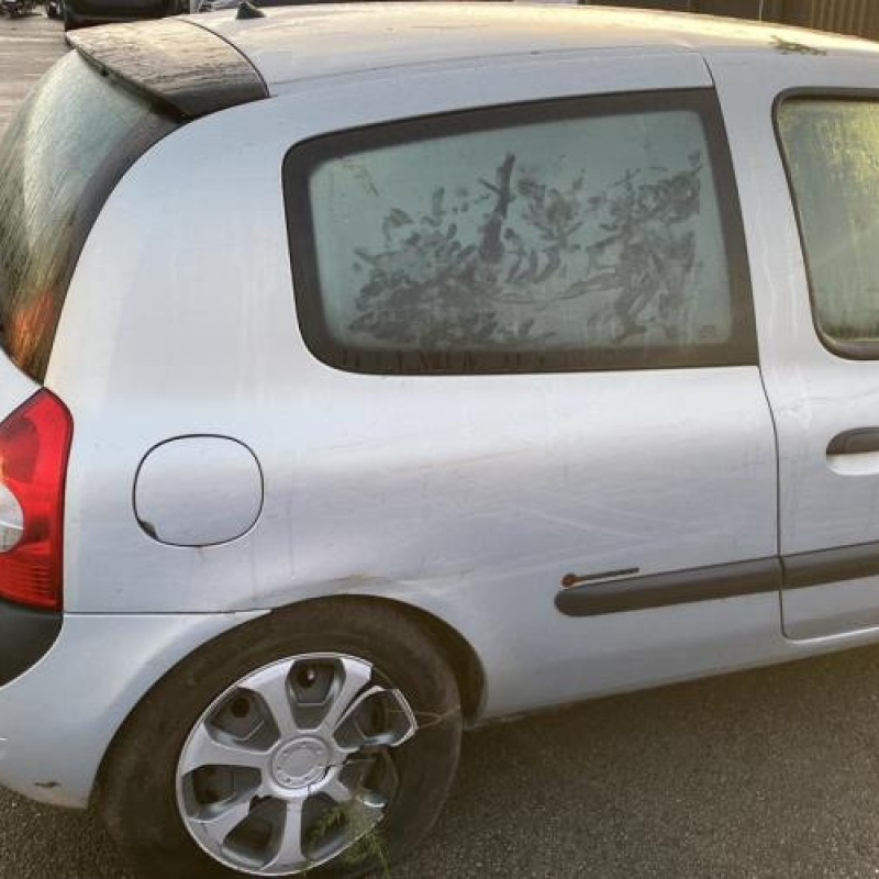 Calculateur RENAULT CLIO 2 Photo n°13