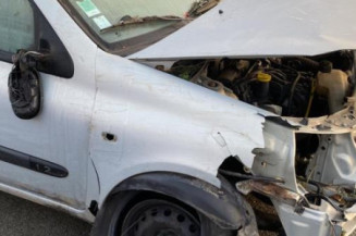 Calculateur moteur RENAULT CLIO 2