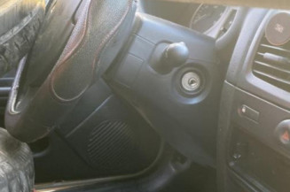 Calculateur moteur RENAULT CLIO 2