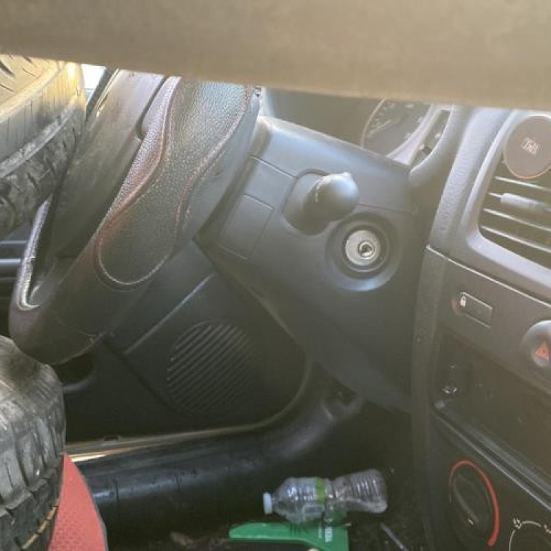 Calculateur RENAULT CLIO 2 Photo n°19