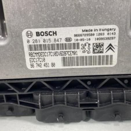 Calculateur moteur PEUGEOT 308 1